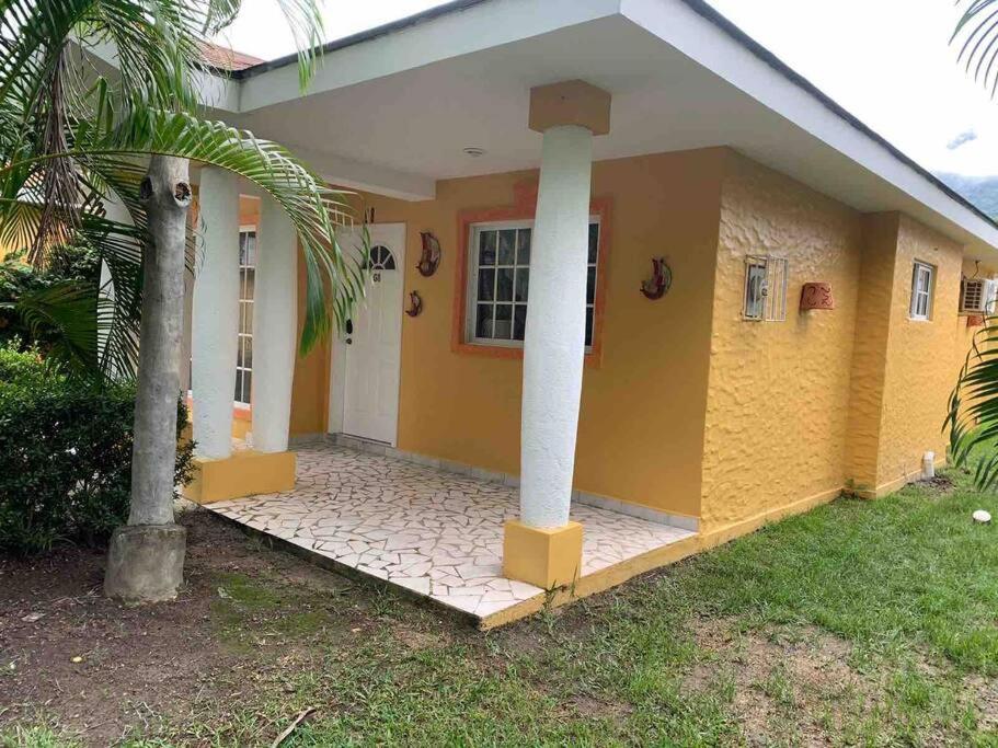 Villa De Ali In Palma Real La Ceiba Extérieur photo