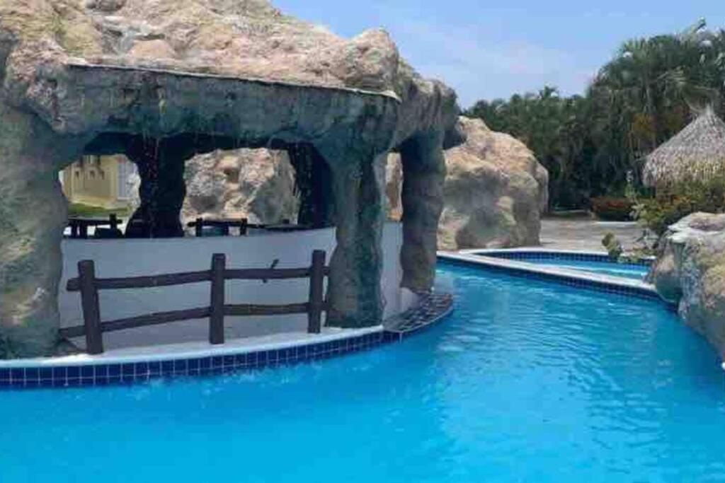 Villa De Ali In Palma Real La Ceiba Extérieur photo